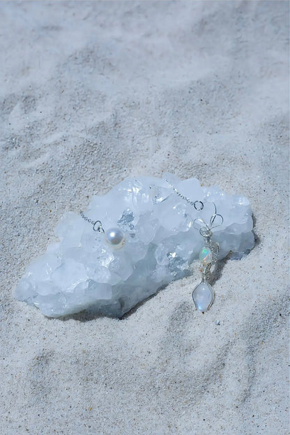 Lunar Clover Gem Pendulum